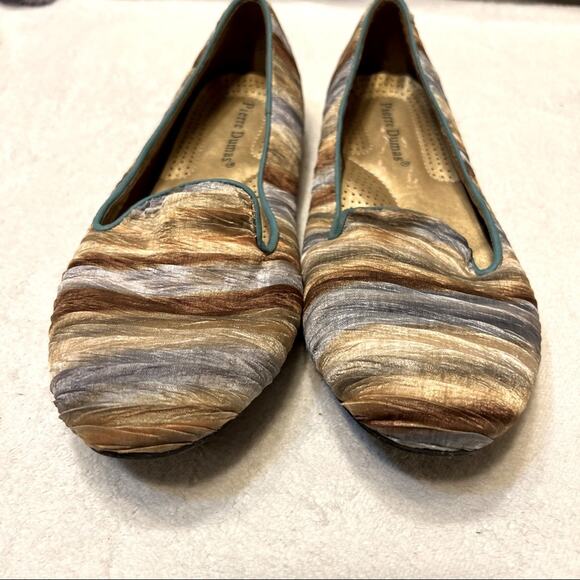 Pierre Dumas Neutral Colors Striped Crinkled Loafers / Flats Size 7 - Picture 2 of 11